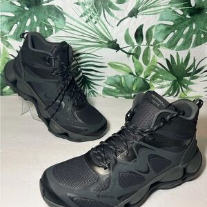 Merrell Men's Black and Gray Athletic Shoes